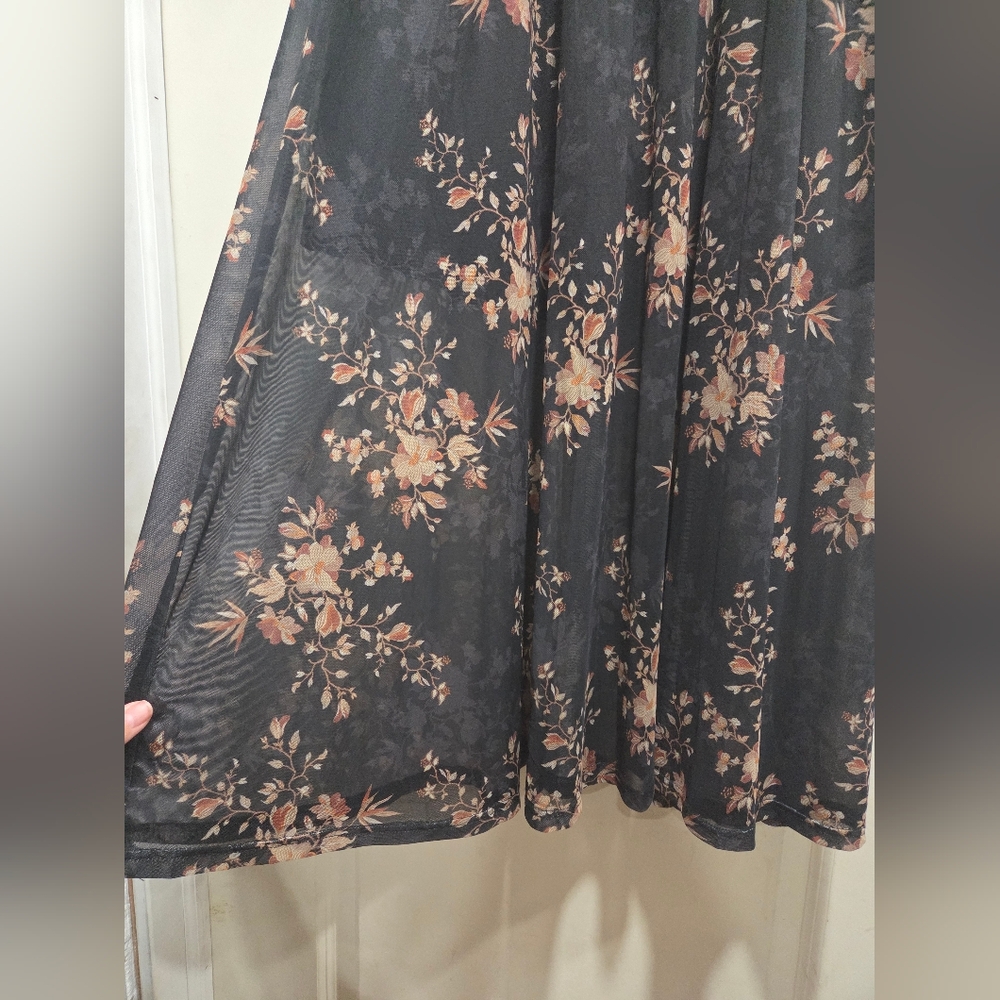 Promesa Chasing Wildflowers Smocked Floral Maxi Dress - Picture 5 of 9